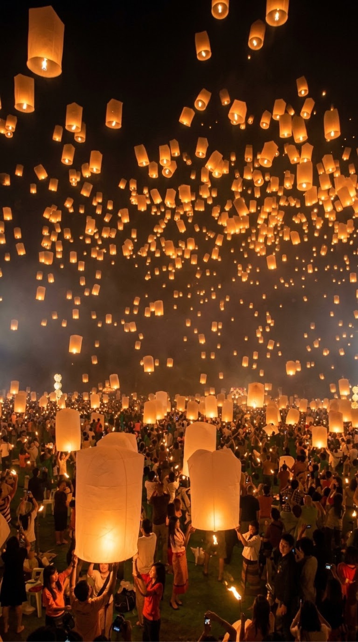 Yi Peng Lantern Festival